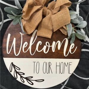 Welcome Sign with Burlap Bow